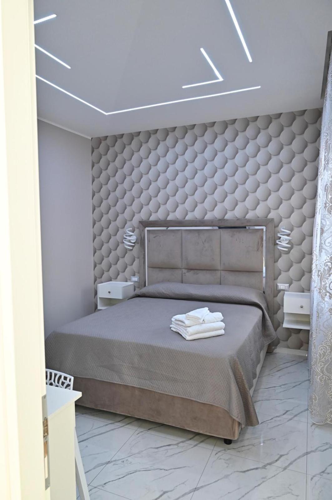Bebsantaniellohouse1 Bed and Breakfast Neapel Rum bild