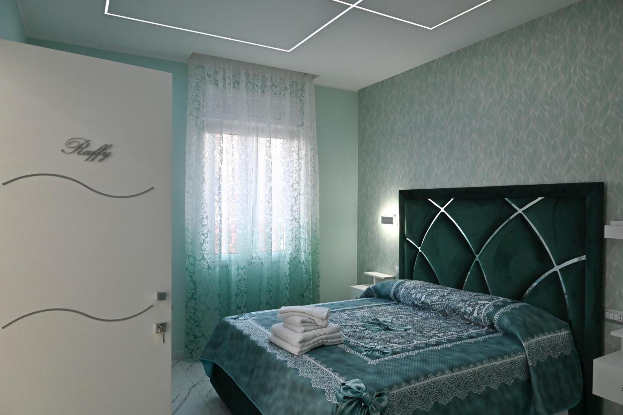 Bebsantaniellohouse1 Bed and Breakfast Neapel Exteriör bild