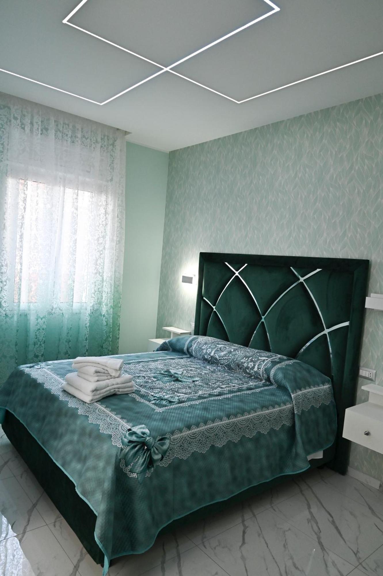 Bebsantaniellohouse1 Bed and Breakfast Neapel Exteriör bild